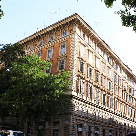 Raphael Rooms Рим Экстерьер фото