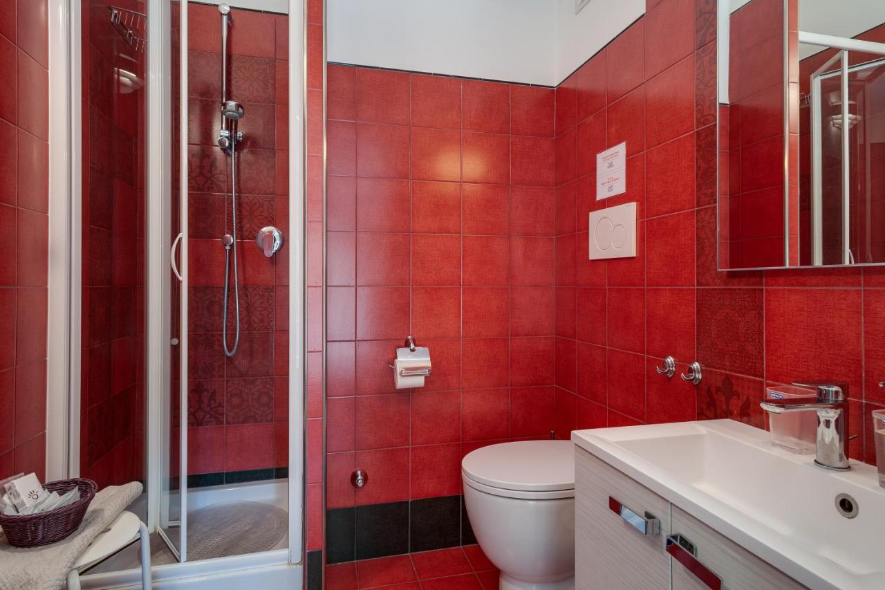 Raphael Rooms Рим Экстерьер фото
