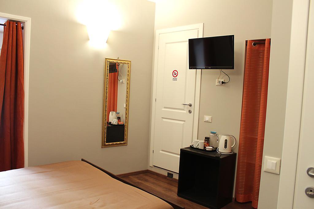 Raphael Rooms Рим Экстерьер фото